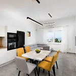 Apartment In - Insel Krk 53238 Malinska